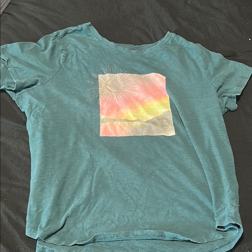 Teal Graphic T-Shirt with Sun Design